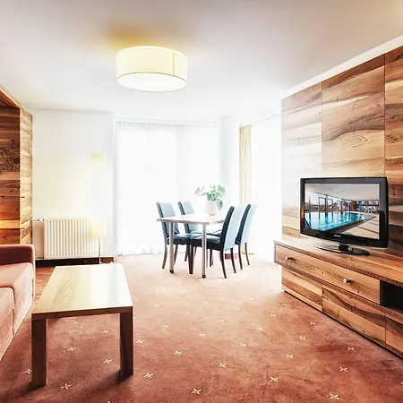 Grauer Bär Innsbruck