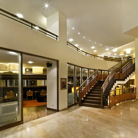 Grauer Baer Szálloda 4*