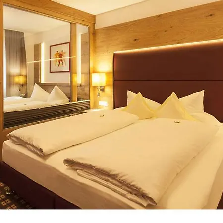 Grauer Baer 4* Инсбрук
